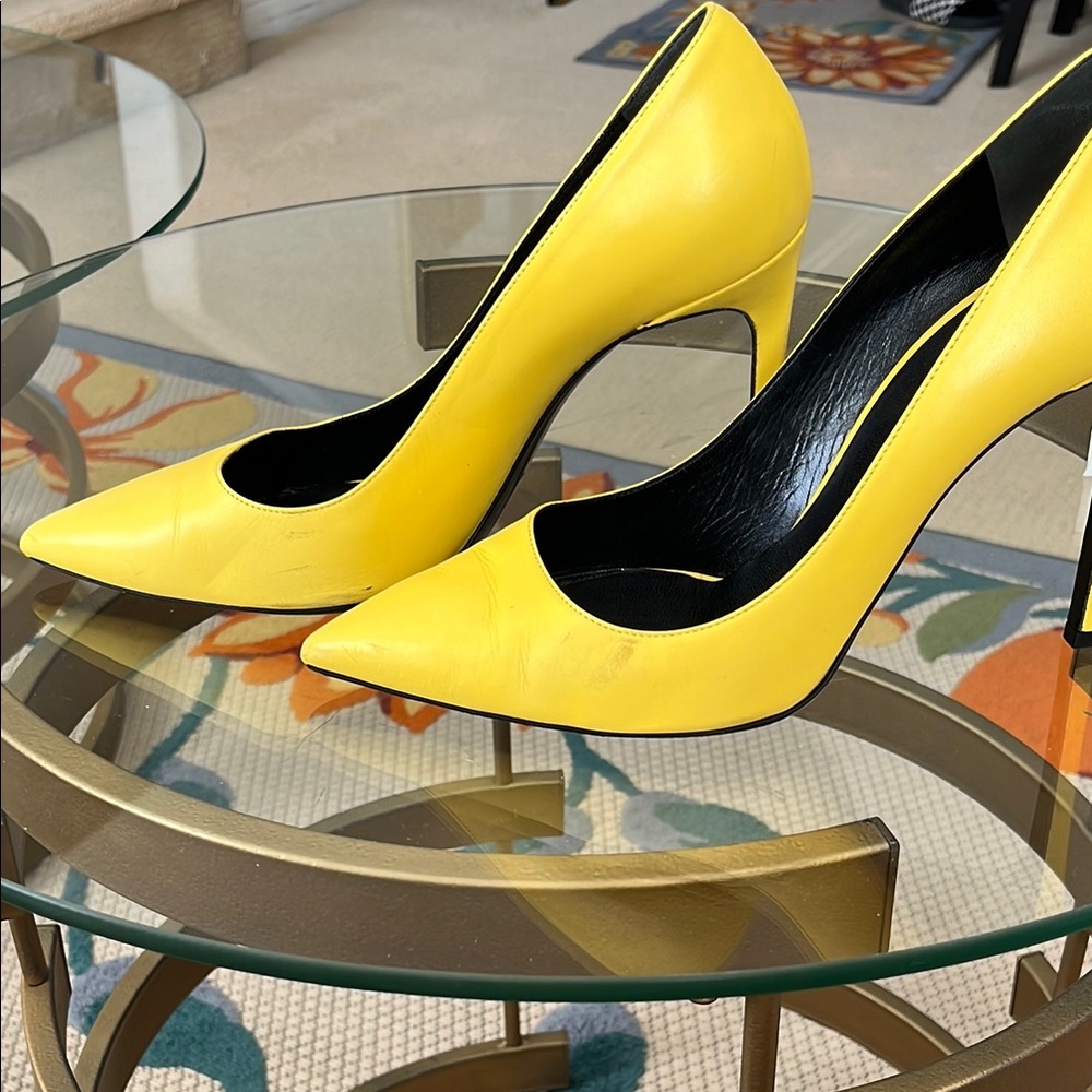 Saint Laurent Yellow Stiletto Heels - Picture 4 of 8
